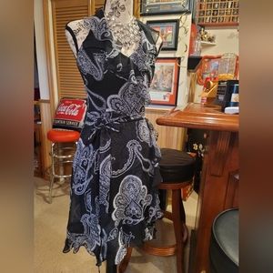 WHBM - Paisley Medallion Ruffle Dress - Size 00
